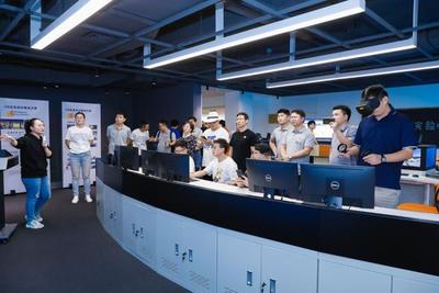 虚实交融之路 记上海市首席技师的软件代理与开发探索